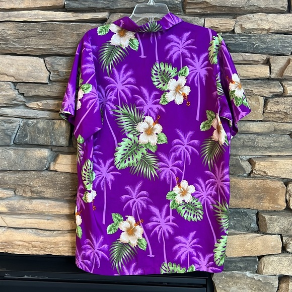💝 $2 when Bundled 💝 Purple Tropical Button Up Shirt Size L - Picture 5 of 9